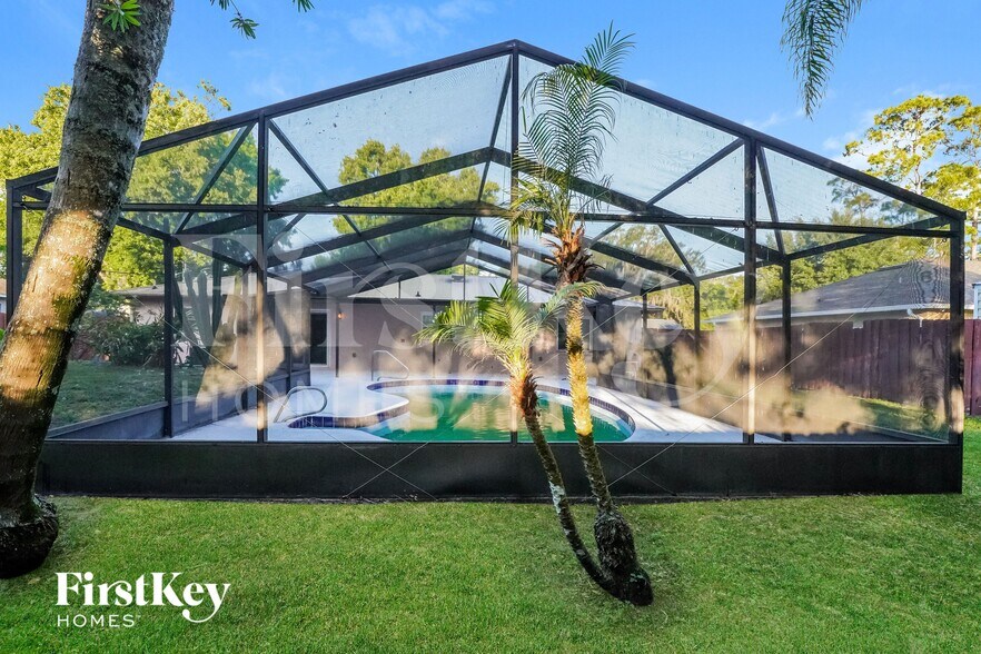 Building Photo - 3017 Vista Palm Dr