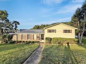 Building Photo - 5473 Pine Rd