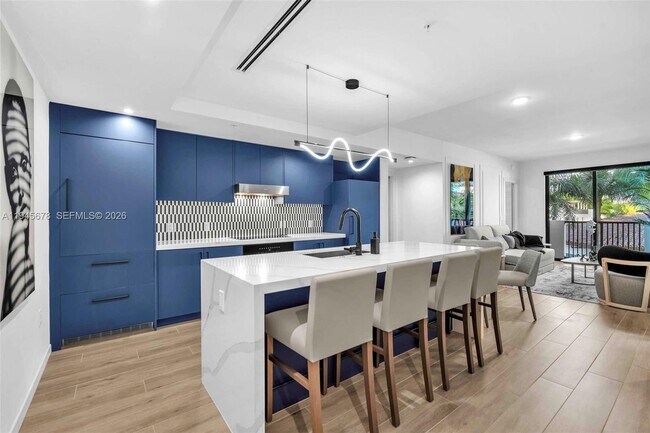 Building Photo - 4220 Laguna St