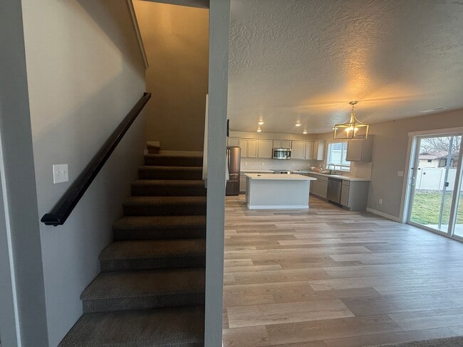 Building Photo - Single-Family Home in Desirable South Boise Location