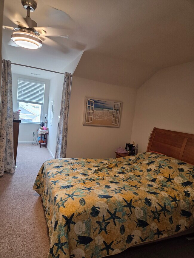 Building Photo - 3402 Bells Lk Cir