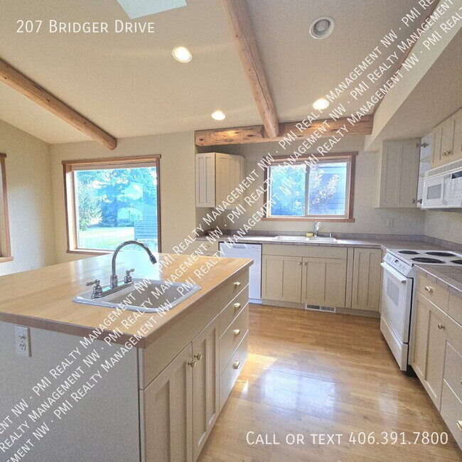 Building Photo - 207 Bridger Dr