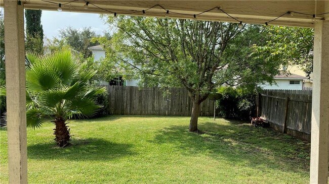 Building Photo - 1229 Vincent Pl