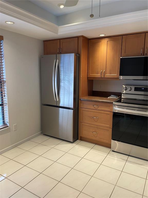 Building Photo - 745 Pinellas Bayway S