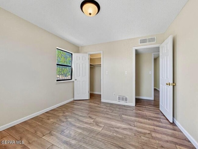 Building Photo - 2153 Trawood Dr