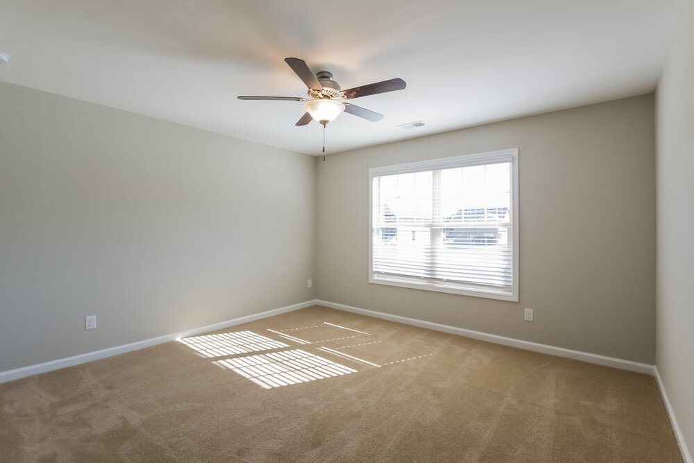 Building Photo - 345 Lenore Ct