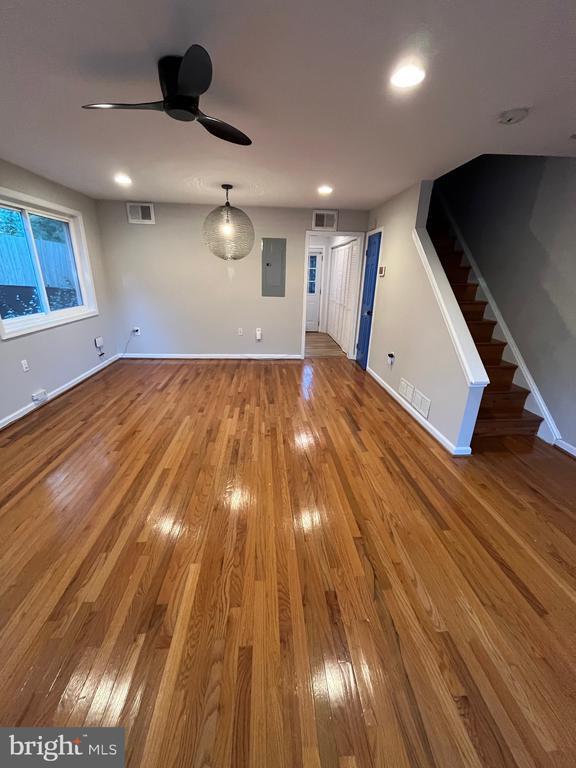 Building Photo - 2217 Gaylord Dr