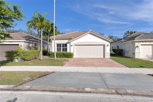 Building Photo - 949 Tanglewood Cir