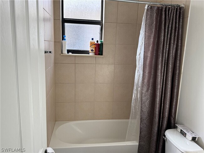 Building Photo - 5483 Cameron Dr