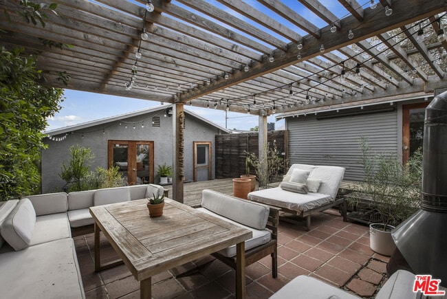 Building Photo - 5215 Almaden Dr