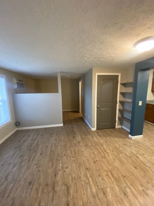 Building Photo - Studio Apartment