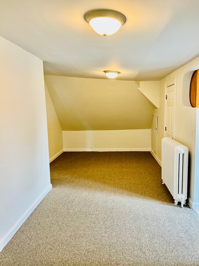 Building Photo - 48 Hudson Terrace