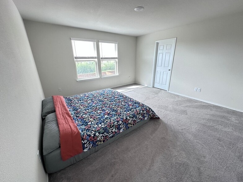 Building Photo - 508 Black Alder St