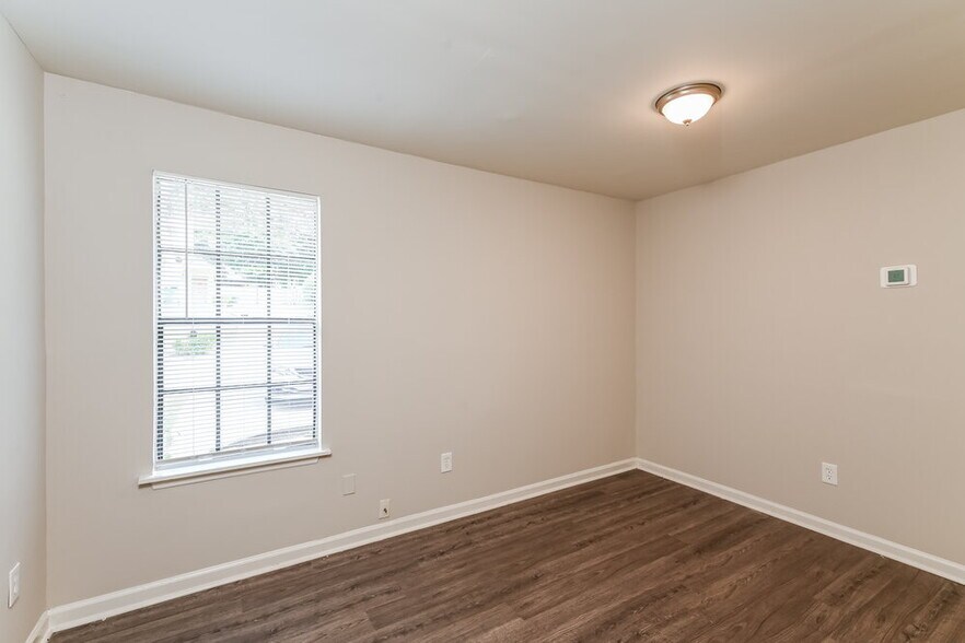 Building Photo - 806 Durham Crossing