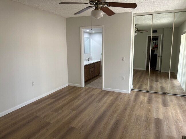 Building Photo - 5510 55th Way
