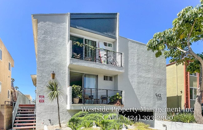 Primary Photo - 942 7th St