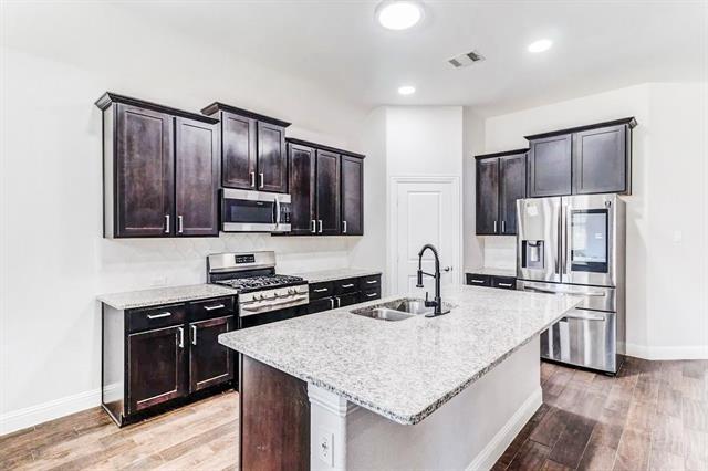 Building Photo - 11324 Blaze St