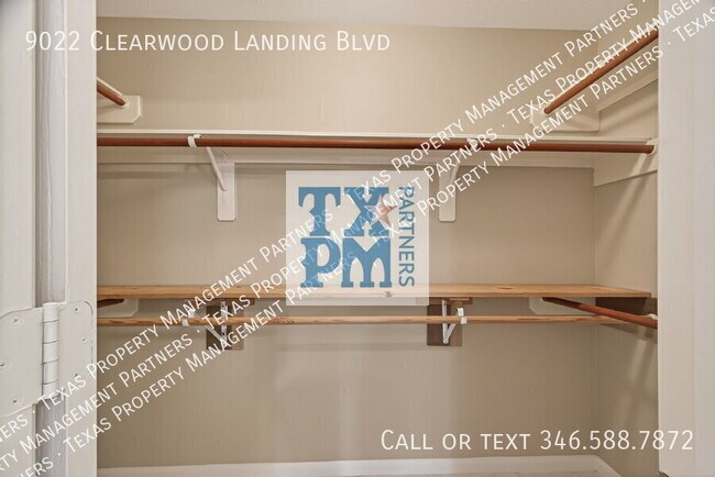 Building Photo - 9022 Clearwood Landing Blvd