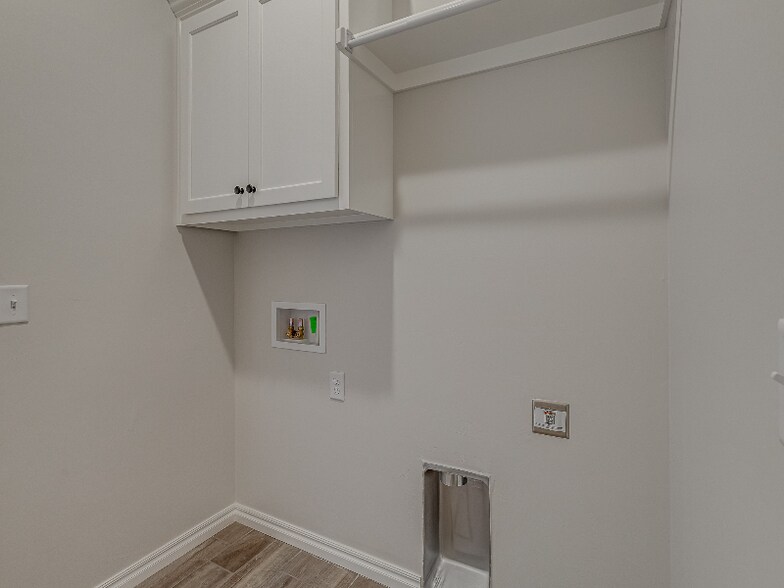 Building Photo - 3125 Grapevine St