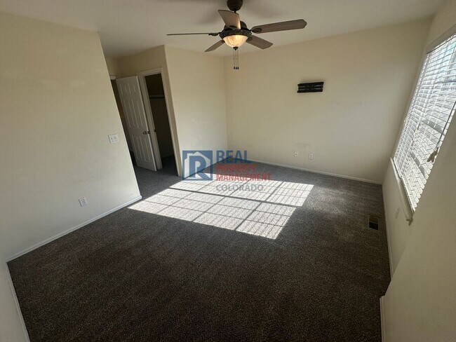 Building Photo - 1381 S Cathay Ct