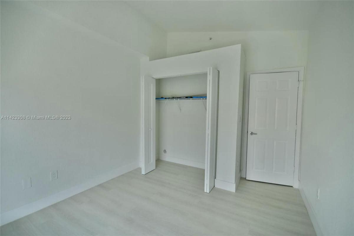 Downstairs spare bedroom - 705 SW 148th Ave