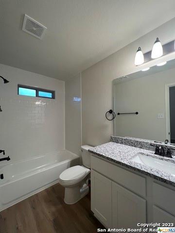 Building Photo - 13851 Enzo Gate