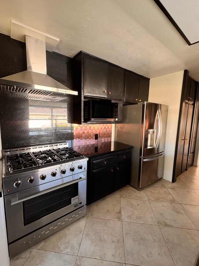 Building Photo - 5183 Topanga Canyon Blvd