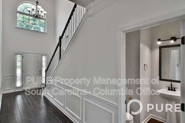 Building Photo - 522 Moulton Way