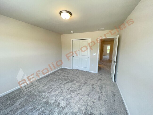 Building Photo - 2421 Hedge Maple Dr