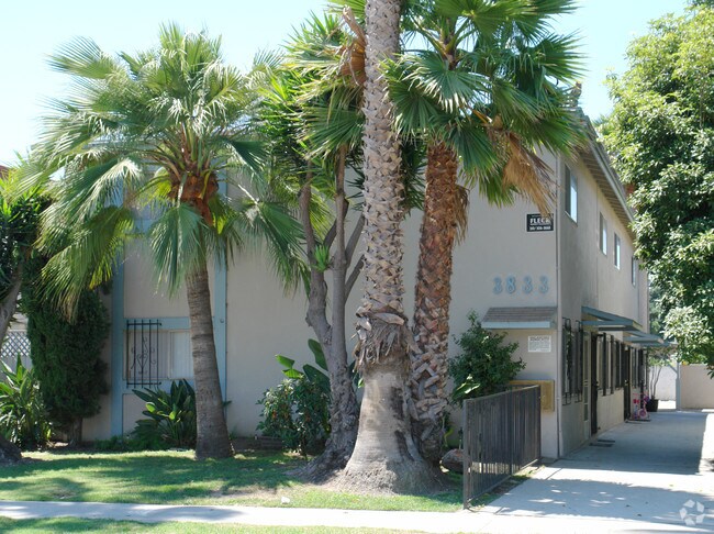 Primary Photo - 3833 Tilden Ave