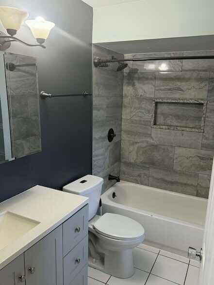 Building Photo - 3325 Beacon St