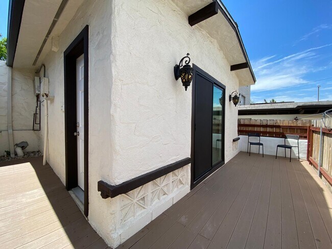 Building Photo - 3722 Bancroft Dr