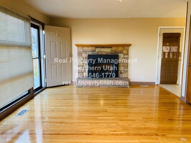 Building Photo - 3 bed 1.5 bath Ogden Home Coming Soon