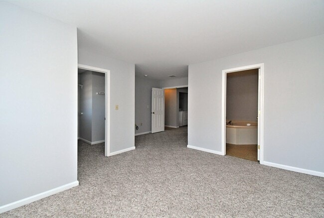 Building Photo - 1028 Balley Dr