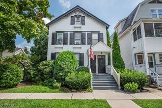 Building Photo - 39 Midland Ave