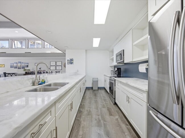 Building Photo - 3604 W Estates Ln