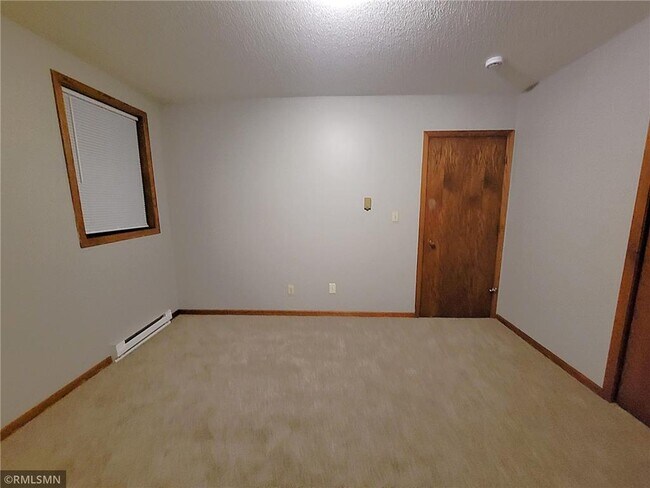 Building Photo - 710 Hillcrest St