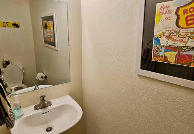 Building Photo - 3001 E Butler Ave