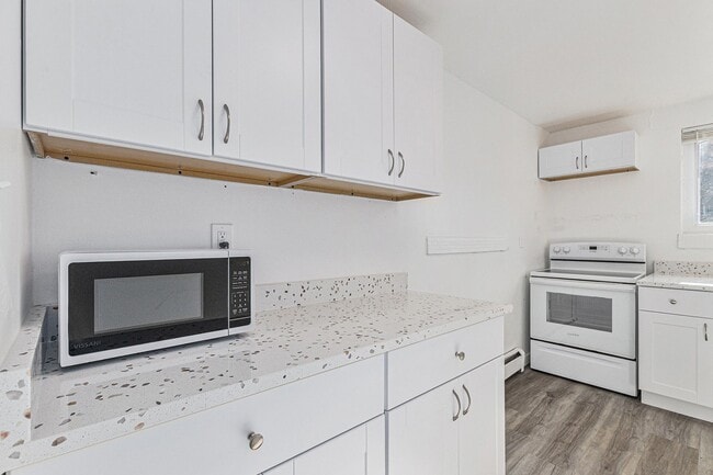 Building Photo - Large 4 bed 4 bath Home in Golden!