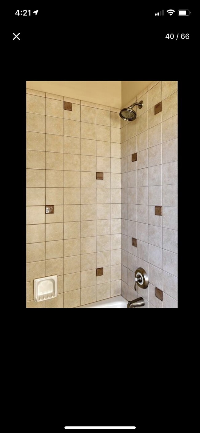 Building Photo - 4047 W Shoreview Ln