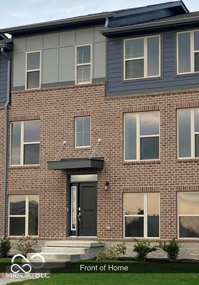 Building Photo - 13344 Reyes St