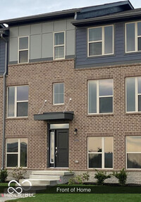 Building Photo - 13344 Reyes St