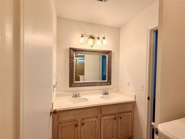 Building Photo - 2202 Corbin Way