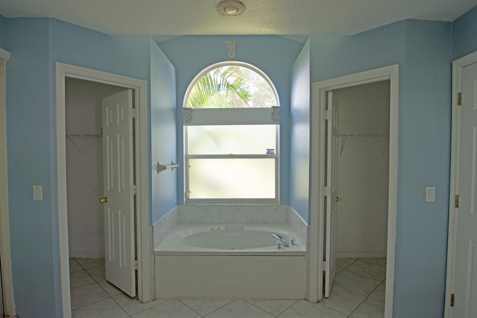 Building Photo - Wonderful 3/2 Home in the Arbor Club Community!