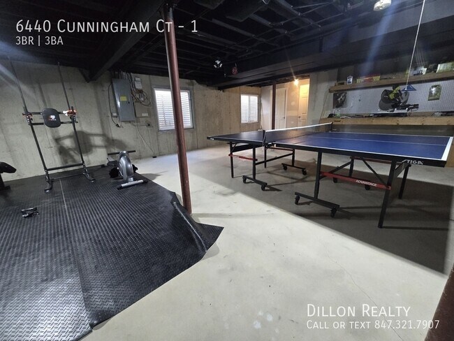 Building Photo - 6440 Cunningham Ct