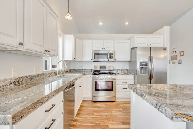 Building Photo - 1987 E Aspen Grv Ct