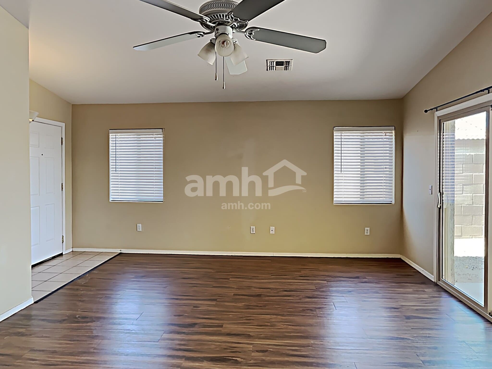 Building Photo - 11110 W Willow Field Dr