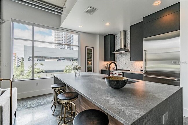 Building Photo - 101 S 12th St