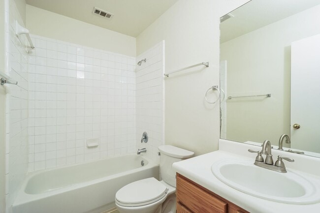 Building Photo - Adorable 3 bedroom for rent in Wildhorse!