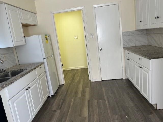 Building Photo - 406 Fair Oak Dr